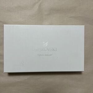 NWT SWAROVSKI TRAVEL‎ WRISTLET WALLET